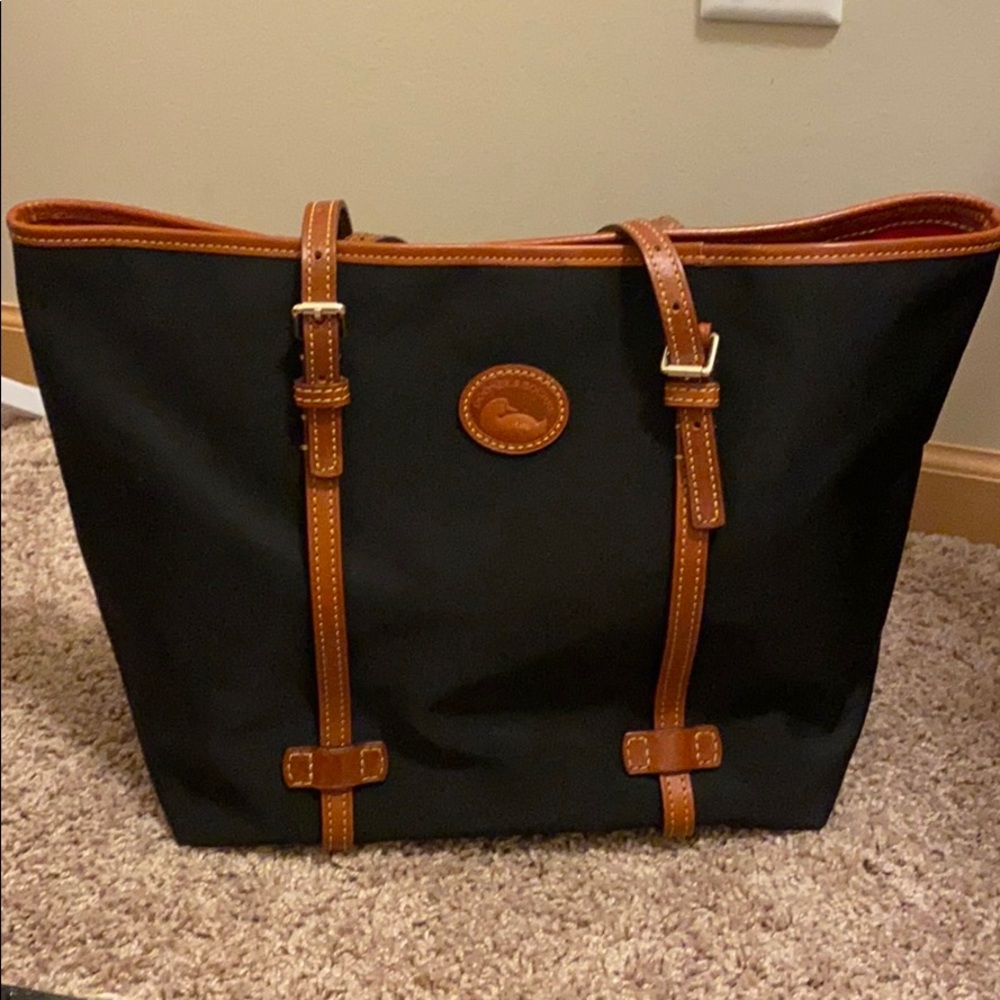 Dooney & Bourke Tote